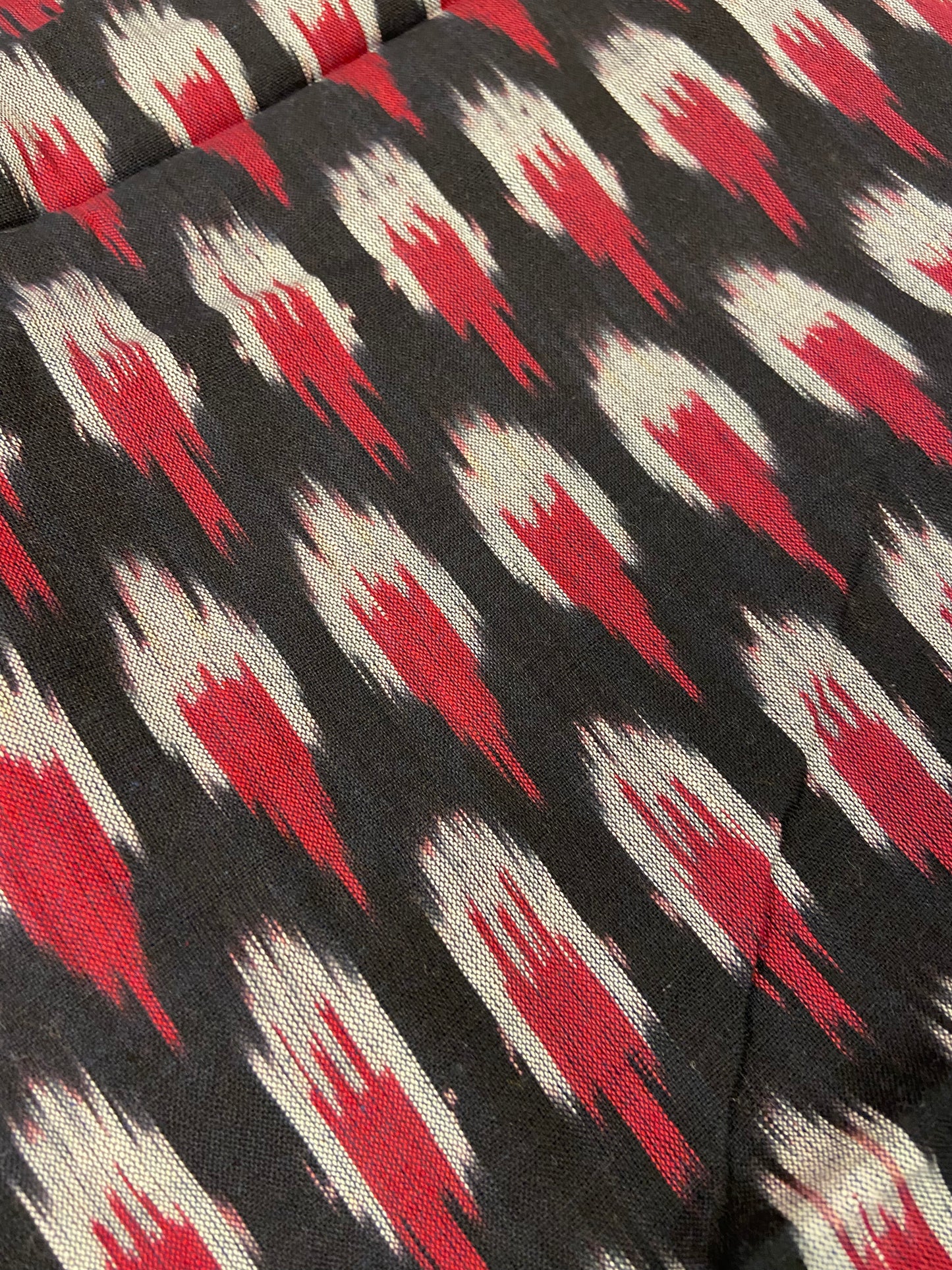 Black Red Hand Weaved  Pochampally Ikat Cotton Fabric - Nakhrro