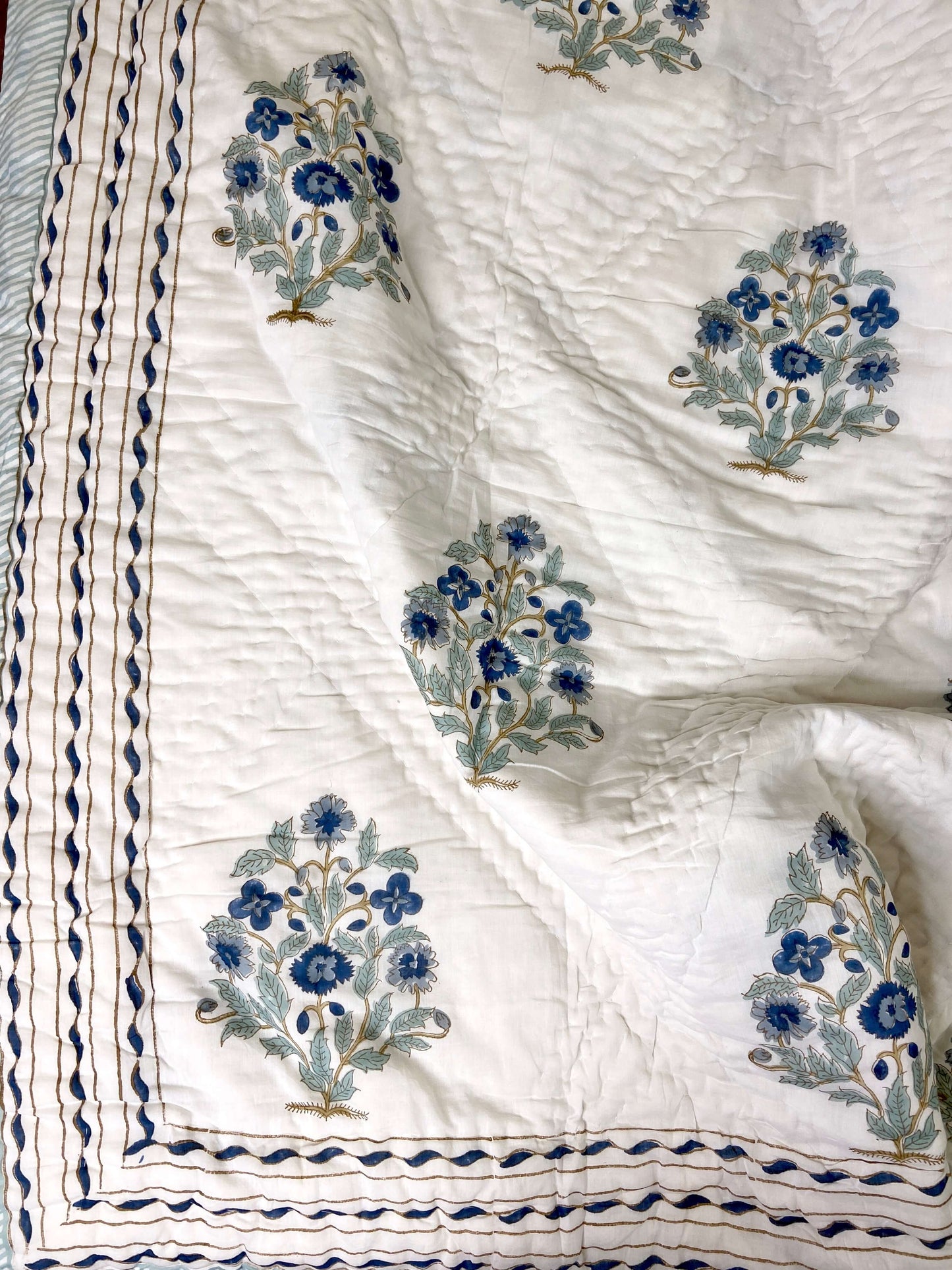 Mughal Motifs Organic Mul Cotton Reversible Double Bed Quilt